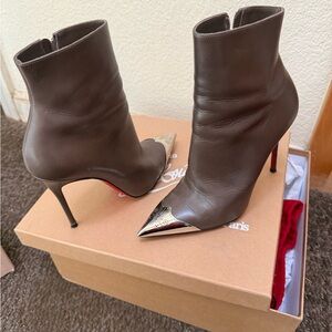 Ladies booties high heel genuine leather